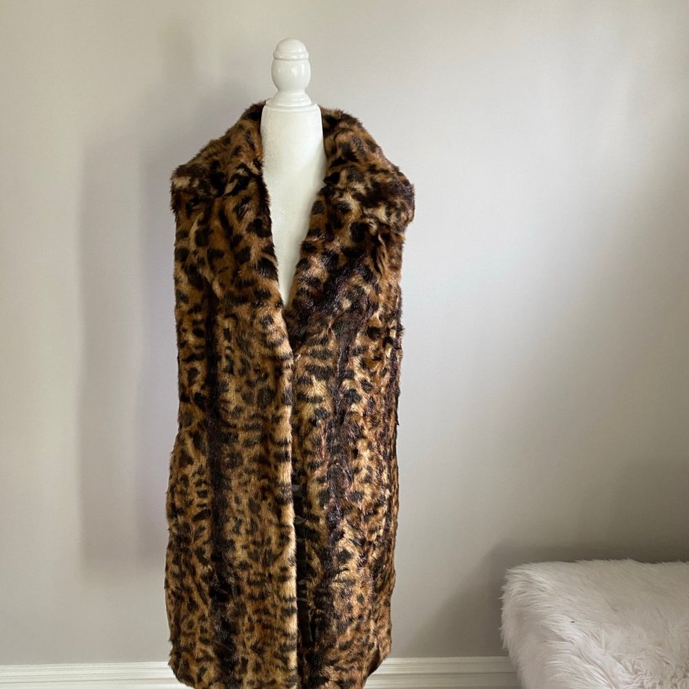 Calvin Klein- Faux Fur Vest- Size: Small